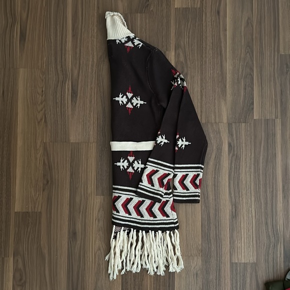 Powder River Outfitters mid length front tie cardigan with tassels. - Picture 2 of 4